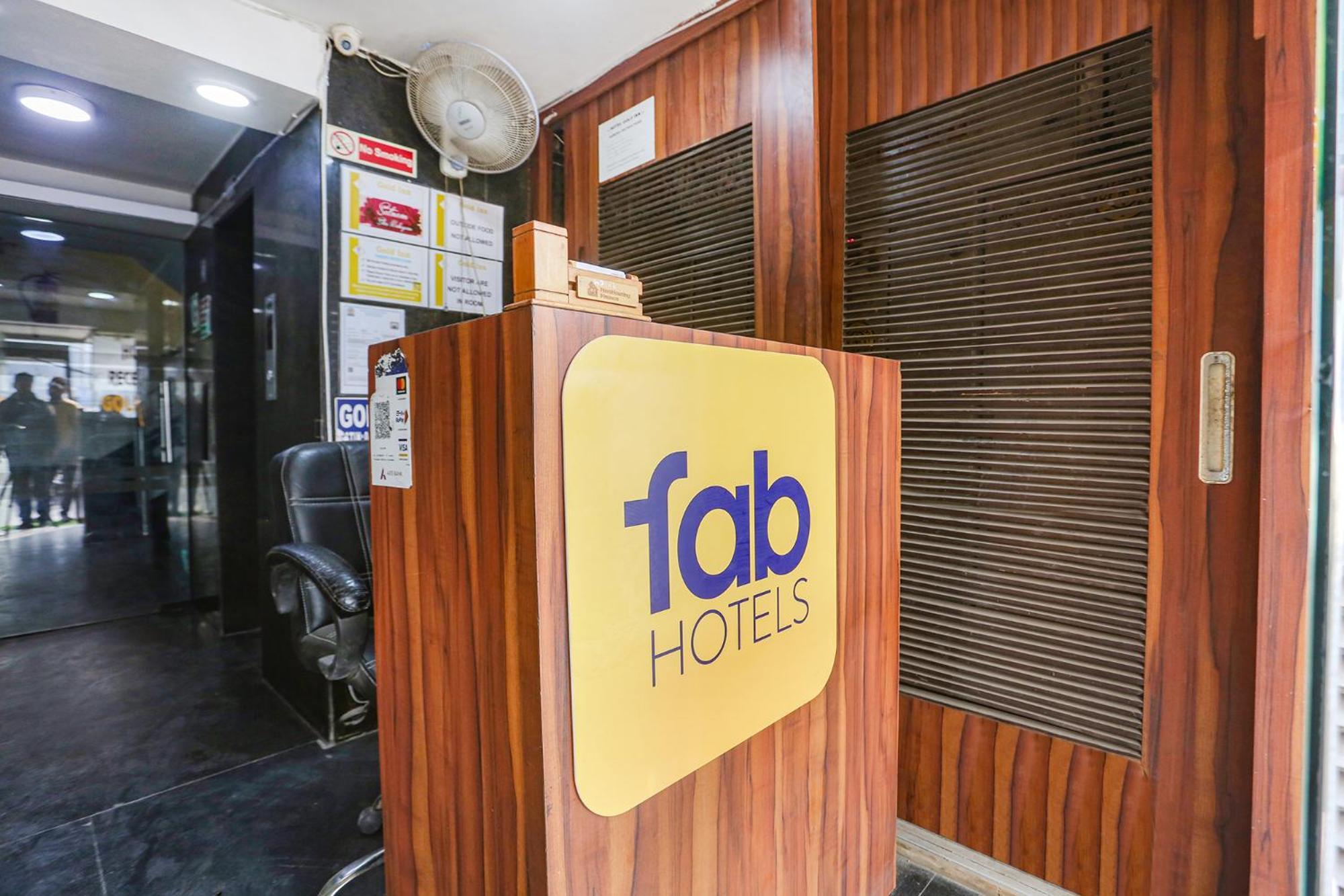 Fabhotel Gold Inn Janakpuri Delhi  Exterior photo